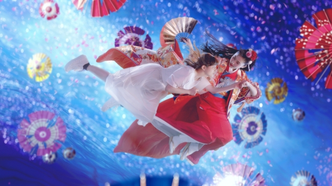 美と妖の平安世界へ。川口春奈が妖艶な着物姿を披露し、1人2役を熱演 全世界で2億DLを突破したスマホゲーム 本格幻想RPG「陰陽師」新CMNetEase, Inc.のプレスリリース