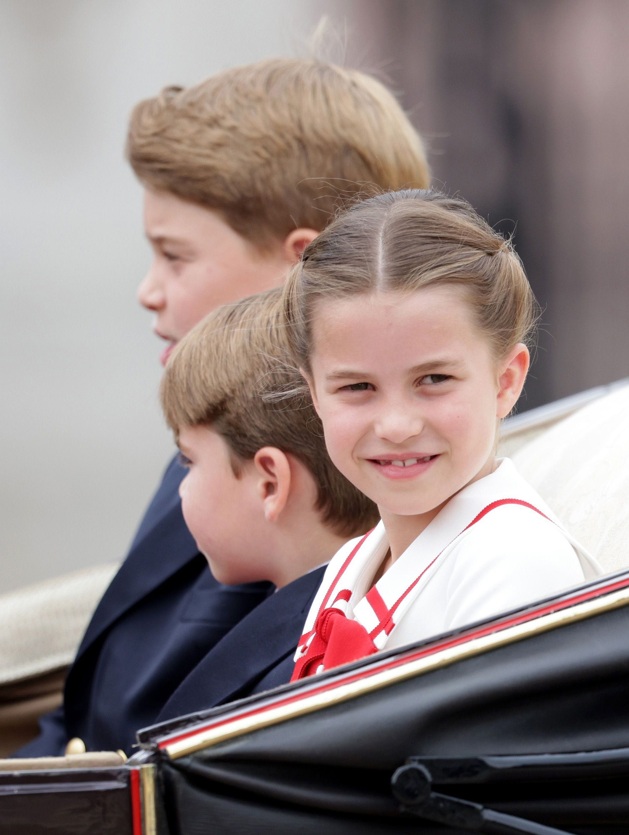 平野ノラ、4歳娘リクエストのヘアアレンジ披露「最近はプリンセスモード」 - モデルプレス