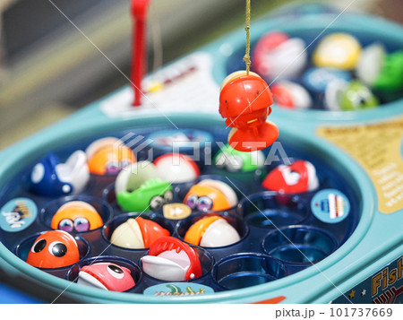 昔の懐かしいおもちゃの手描きイラストセット イラスト素材6963488- フォトライブラリ