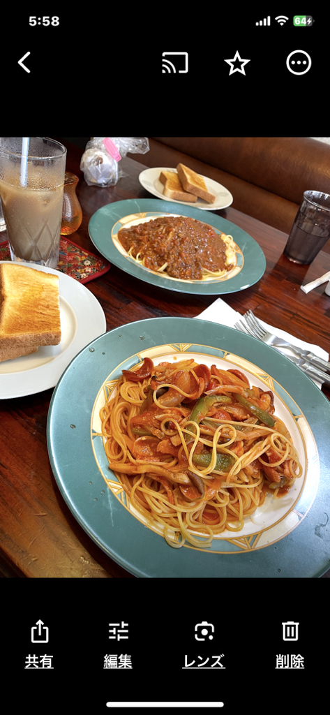 超穴場✨コスパ良くて美味しい✨ 老舗の隠れ家喫茶店 ——— 本日の投稿————————— 口コミでファンや常連さんに愛されてる 老舗の隠れ家的喫茶店ランチ✨ 「 ファミリーレストラン ラベンダー 」 ——— ——— ——— ——— —— —— — 梅雨はまだの沖縄からお届け☀️沖縄市にある口コミ