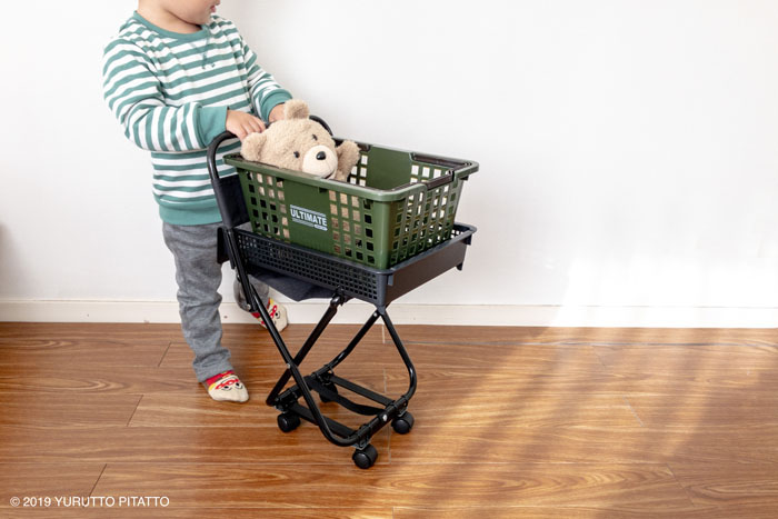 乳母車 おもちゃ ベビーカー ままごと ごっこ遊び 木製 人形 女の子 誕生日 知育玩具 ベルギー Egmont toys エグモントトイズ柳の乳母車 エッグslowworks