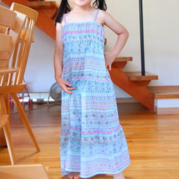 60〜150サイズのシンプルワンピース の作り方🕊, フル動画はYouTubeにてご紹介中です♡,kuccaハンドメイド子供服,ハンドメイド子供服 ハンドメイドベビー服 手芸部 リバティ フローティングフローラ ワンピースの作り方 無料型紙 ミシン初心者 出産準備 女の子ベビー服