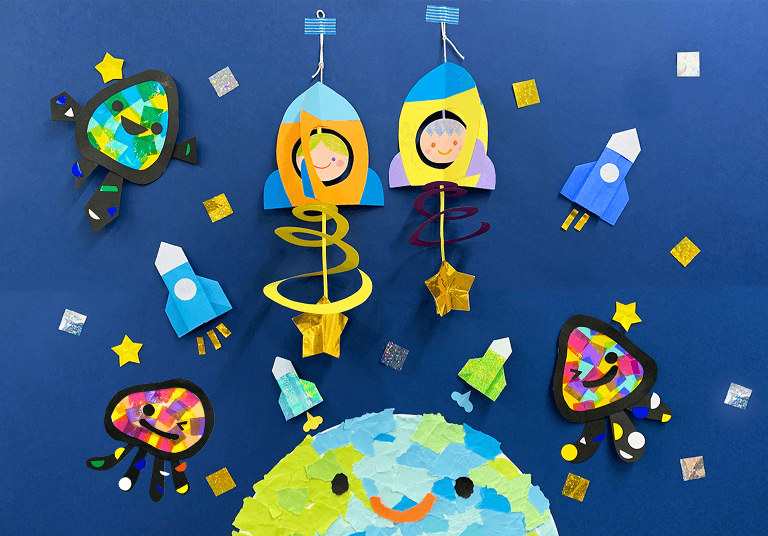 わくわくひろば 9月壁面は「ロケット」がいっぱい - フレーフレークラブ ～子育てサポート＠木津川市～