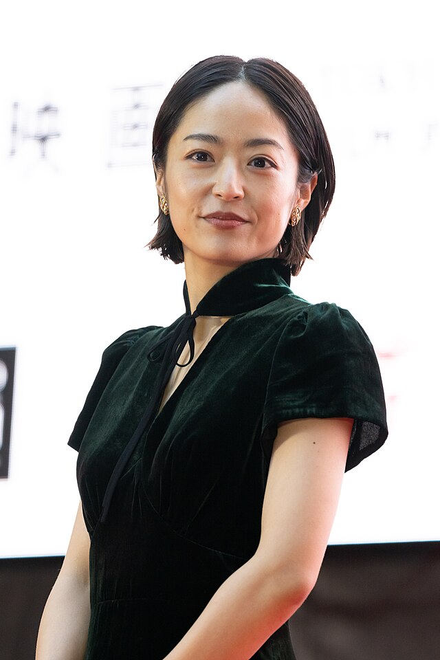 結婚】松本潤と井上真央の正式発表は2024年10月？最新情報を徹底解説！ | J-POP