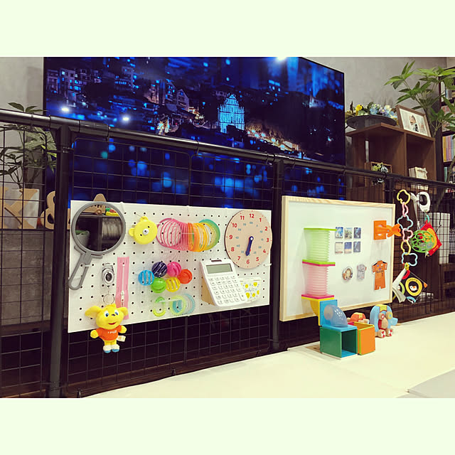 ビジーボードを手作りした話CHIMNEY