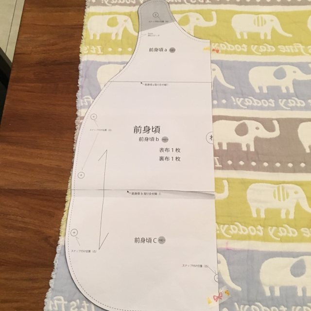 型紙と作り方片開きスリーパー – パタン推しパペット・被り物・子ども服の型紙