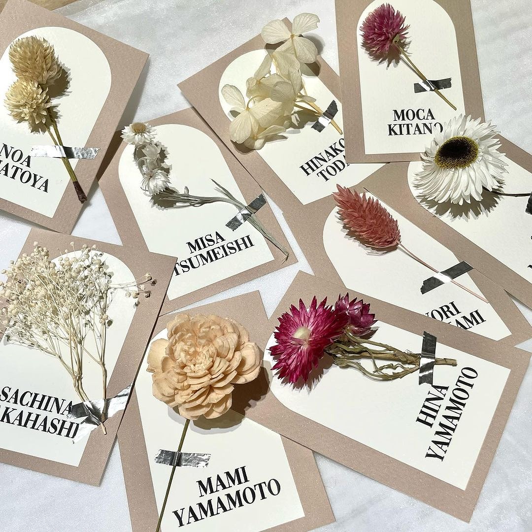 ベーシックな”紙の席札”が手作りで簡単に映えるテクニック８選ゼクシィ
