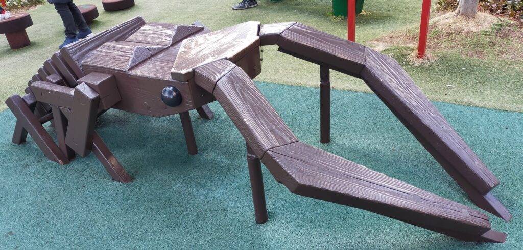 グランツリー武蔵小杉・ぐらんぐりんガーデンの「こども基地」と、「くじらの噴水」グランツリー武蔵小杉武蔵小杉ブログ 武蔵小杉ライフ 公式ブログ