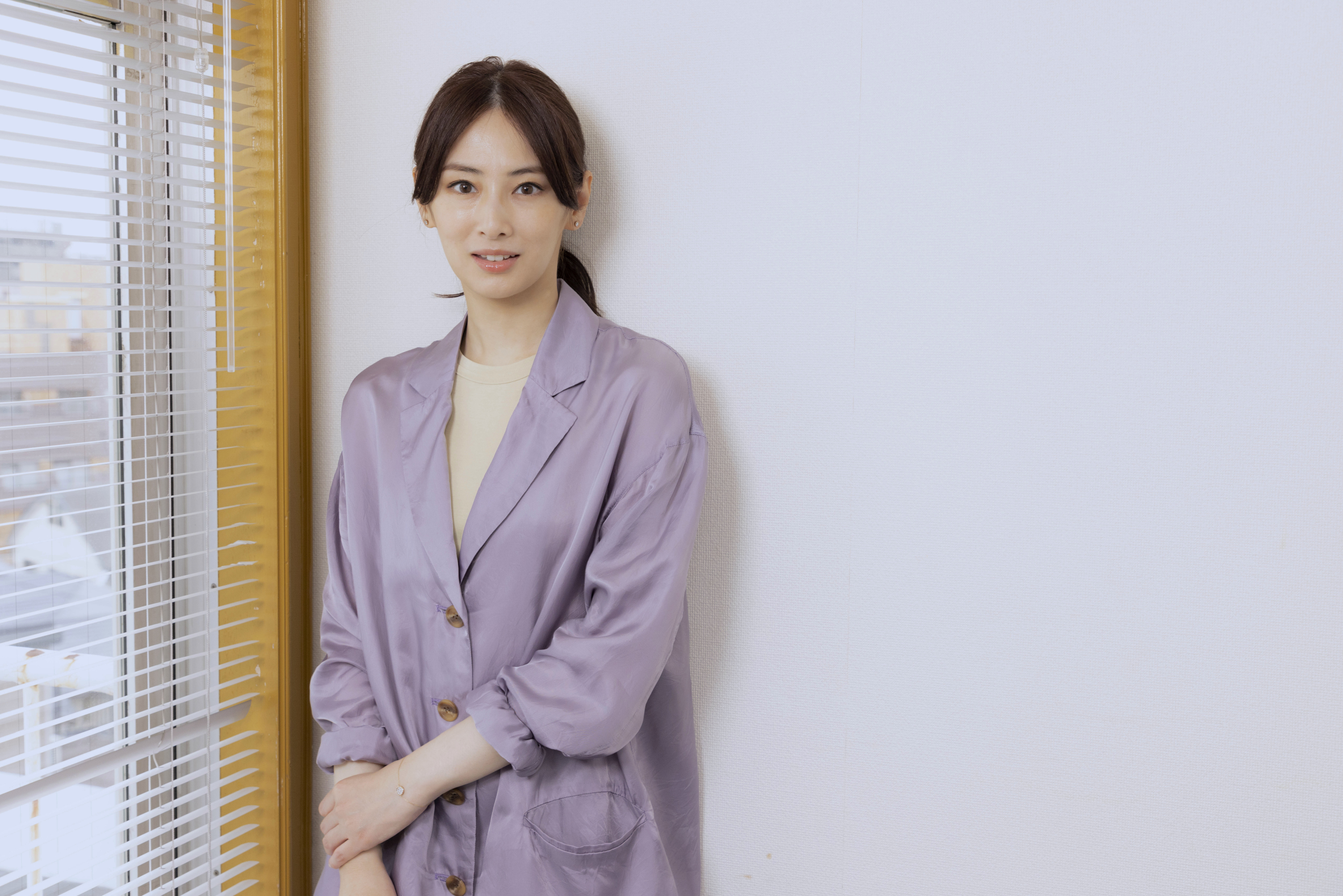 北川景子、子育ての苦労明かす「自分の食事は早食いで、お風呂も行水に」出演ＣＭきょうから放映 - スポーツ報知