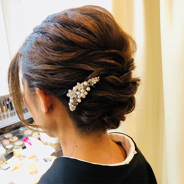 結婚式におすすめの髪型を紹介！抑えるべきマナーと長さ別アレンジ例をご紹介マルイのレンタルドレスDRENi