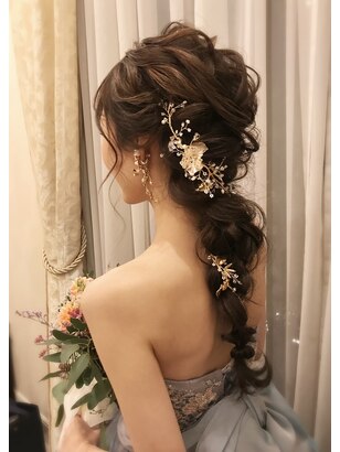 結婚式でヘアウィッグをつけてロングヘアにするのってどう？marry マリー