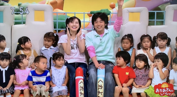 おかあさんといっしょ」のたくみお姉さん8年間の軌跡! 人気曲をセレクトした集大成メモリアルベストアルバムMikiki by TOWERRECORDS