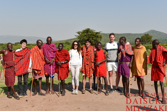 ケニアからタンザニアの先住民であるマサイ族の子供たち : 旅プラスの日記