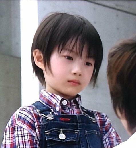 Amazon.co.jp: BOYS保存版 神木隆之介 幼少期 グラビア 子役時代 : ホーム＆キッチン