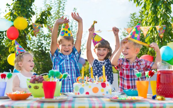 ママ友とのクリスマスパーティーは持ち寄りで時短&お得に！食べるプラス