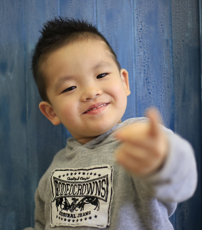 キッズカット 刈り上げソフトモヒカンLUXIS THE VINTAGE ラグシス ザ ヴィンテージ のヘアスタイル美容院・美容室を予約するなら楽天ビューティ