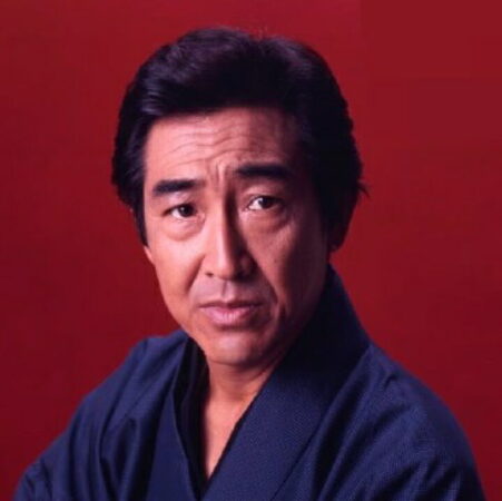 鶴田浩二の家系図！尾上右近や寺島しのぶとの関係が超意外過ぎた！有名人家系図.com