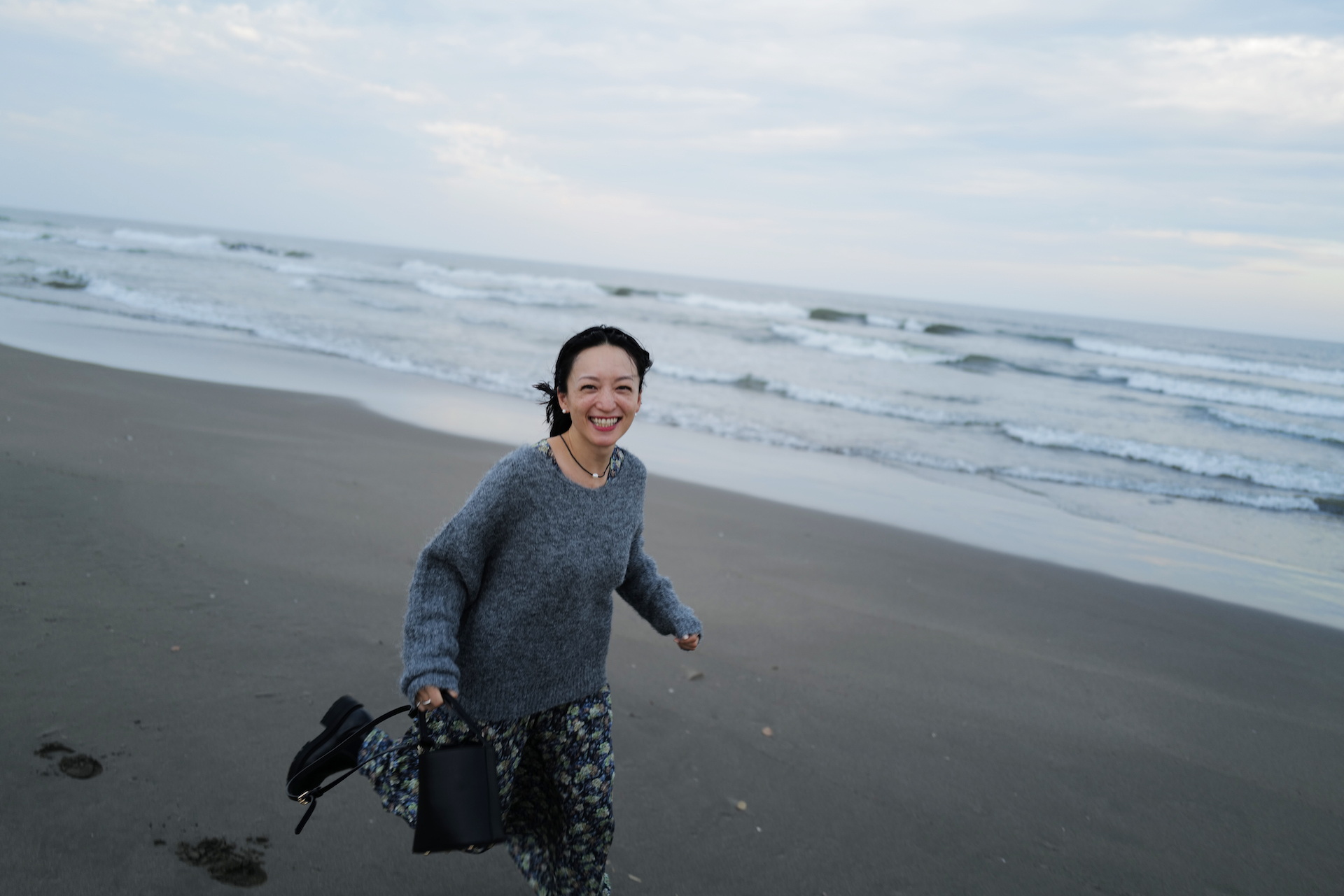 11月13日に @aoyamagrand にて結婚式を挙げました。家族や友人に結婚の報告をできたこと、祝福していただいたこと、全てが愛おしい時間でした。 特に妻 の嬉しそうな顔を隣で見る度に心からやってよかったなと思いました。結婚式って最高