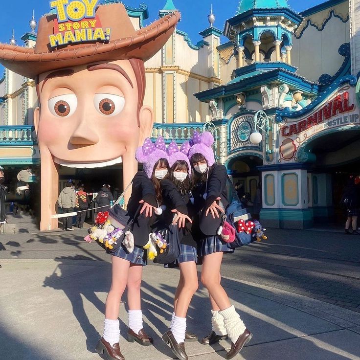 ディズニーカチューシャリボンコーデ - 制服ディズニーミニーファッション - 女子高生コーデTikTok