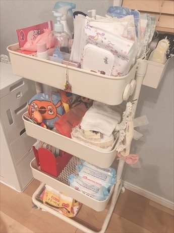 子供服収納 0歳から自分で整理整頓！ニトリのカラーボックス活用法スマート育児