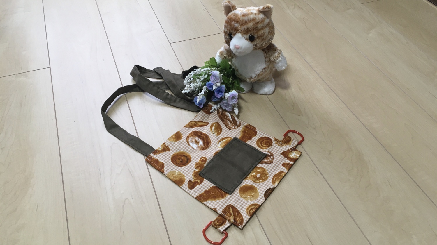 楽天市場 子供用 ままごと用 おんぶ紐 抱っこ紐 抱っこひも ベージュデニム : handmade mamiri 楽天市場店