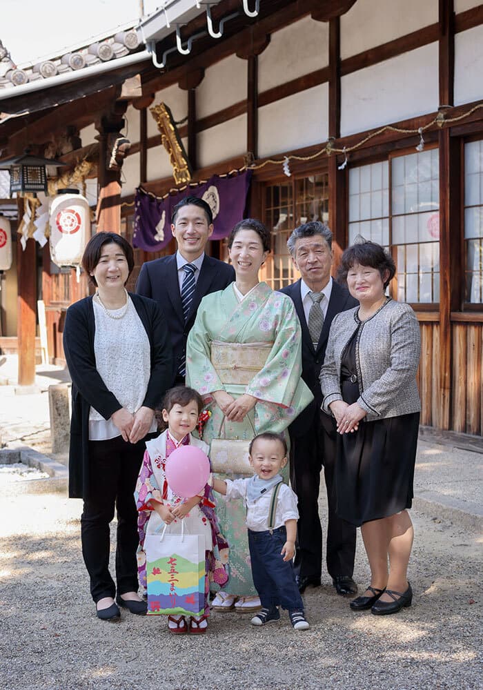 着物を着て家族撮影 写真館七五三の写真撮影大阪・京都・四日市・奈良・兵庫の写真スタジオなら「ファーストステージ」