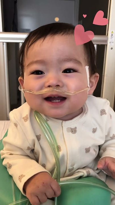 手術後笑わなくなった赤ちゃんの笑顔が急激に戻ってきた shorts