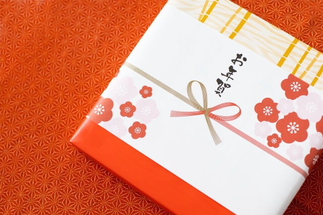 お年賀のしの書き方や短冊を貼る位置は？喪中の場合にはどうする？ - ハルセッキラボ