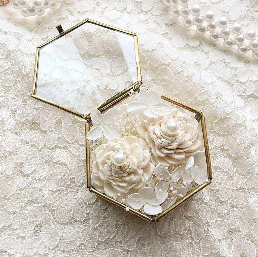 Amazon.co.jp: リングピロー ガラスケース 花 クリア アンティーク 完成品 プリサーブドフラワー アジサイ カスミソウ かすみ草 バラ薔薇 リングケース ゴールド アンティークゴールド 紫陽花 ドライフラワー 結婚式 披露宴 挙式 ウェディング ホワイト ナチュラル