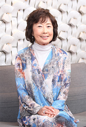 吉行和子さん “代役デビュー”が原点 生前明かしていた女優としての「矜持」女性自身