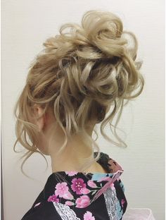 結婚式のお呼ばれヘアセット15選シンプルでおしゃれ・ゆるふわな髪型を特集- LALA HAIR MAGAZINEララヘアマガジン