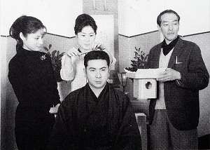 新東宝二大グラマー女優・万里昌代初主演作 スター毒殺事件PV - YouTube