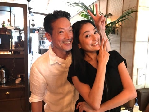 常盤薬品 毛穴パテ職人 「助けて職人さん」篇 鈴木奈々CM Watch