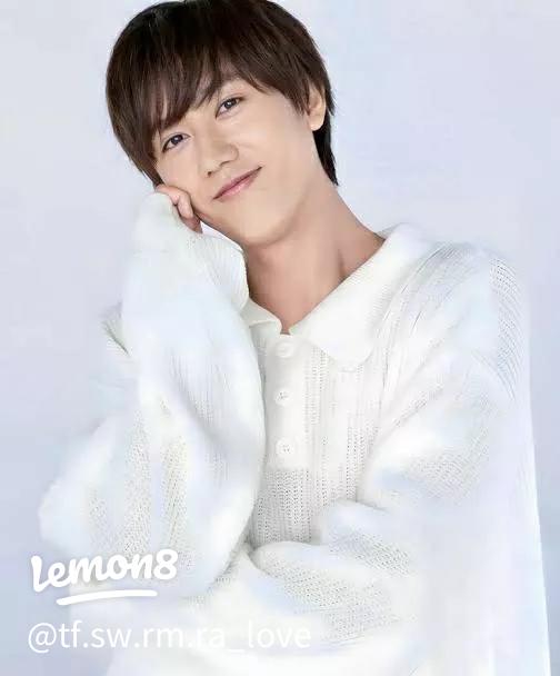 岡崎紗絵&奈緒、笑顔 &ダブルピースの仲良しショットに「最終回、めっちゃ感動しました」＜あのクズ＞ WEBザテレビジョン ｄメニューニュース NTTドコモ