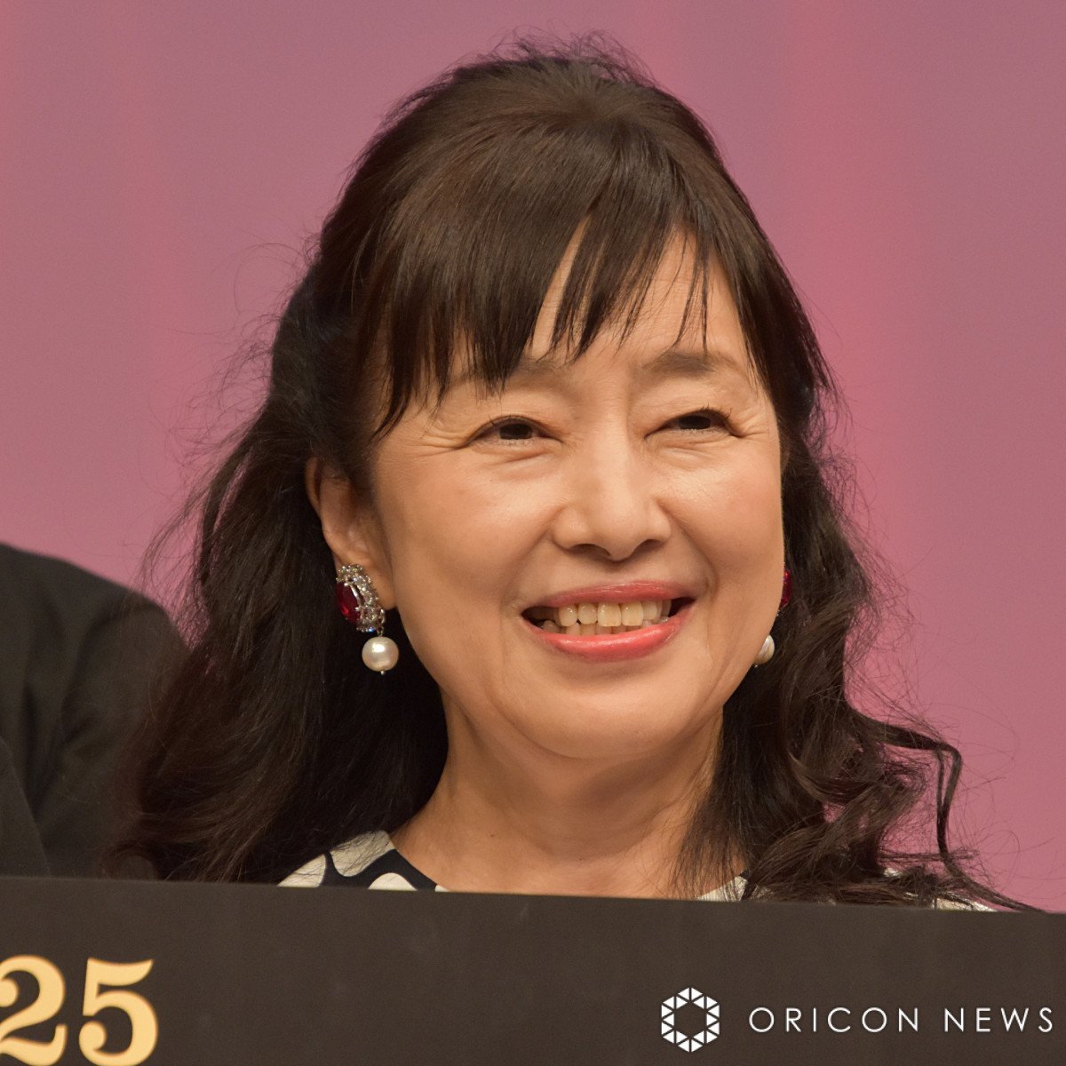 かたせ梨乃さん、介護を経て「人は90歳からでも新たな人生を歩みだせる」 – STORYストーリィオフィシャルサイト