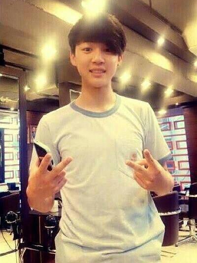 AmazonKpop Group 1000ピース 木製ジグソーパズル ティーン 大人 家族向け ジミン ジン シュガ-RM 29.5 x19.6インチBジグソーパズルおもちゃ