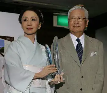 JO1 佐藤景瑚がまとう「ショーメ」の新作ジュエリ