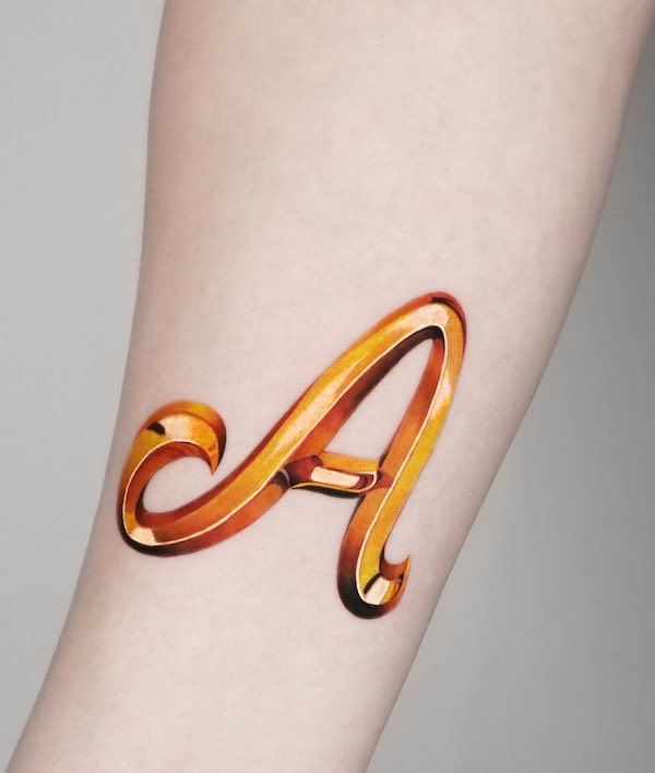 お二人とも初めてのタトゥー♡ お互いのイニシャルを薬指に💍 とっても仲良しなご夫婦のやり取りを眺めながら私の方が幸せいっぱい💜な施術Timeでした☺️ ありがとうございました♡カップルタトゥーイニシャルタトゥーファーストタトゥー御守り タトゥー名護