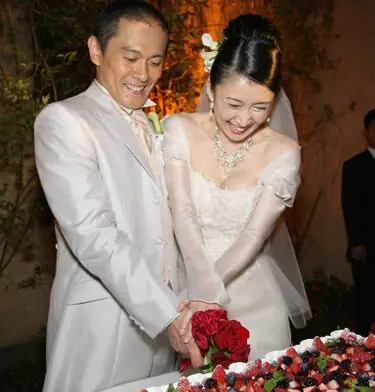 内野聖陽、母親公認の大切な存在・小山あずさと交際宣言NEWSポストセブン