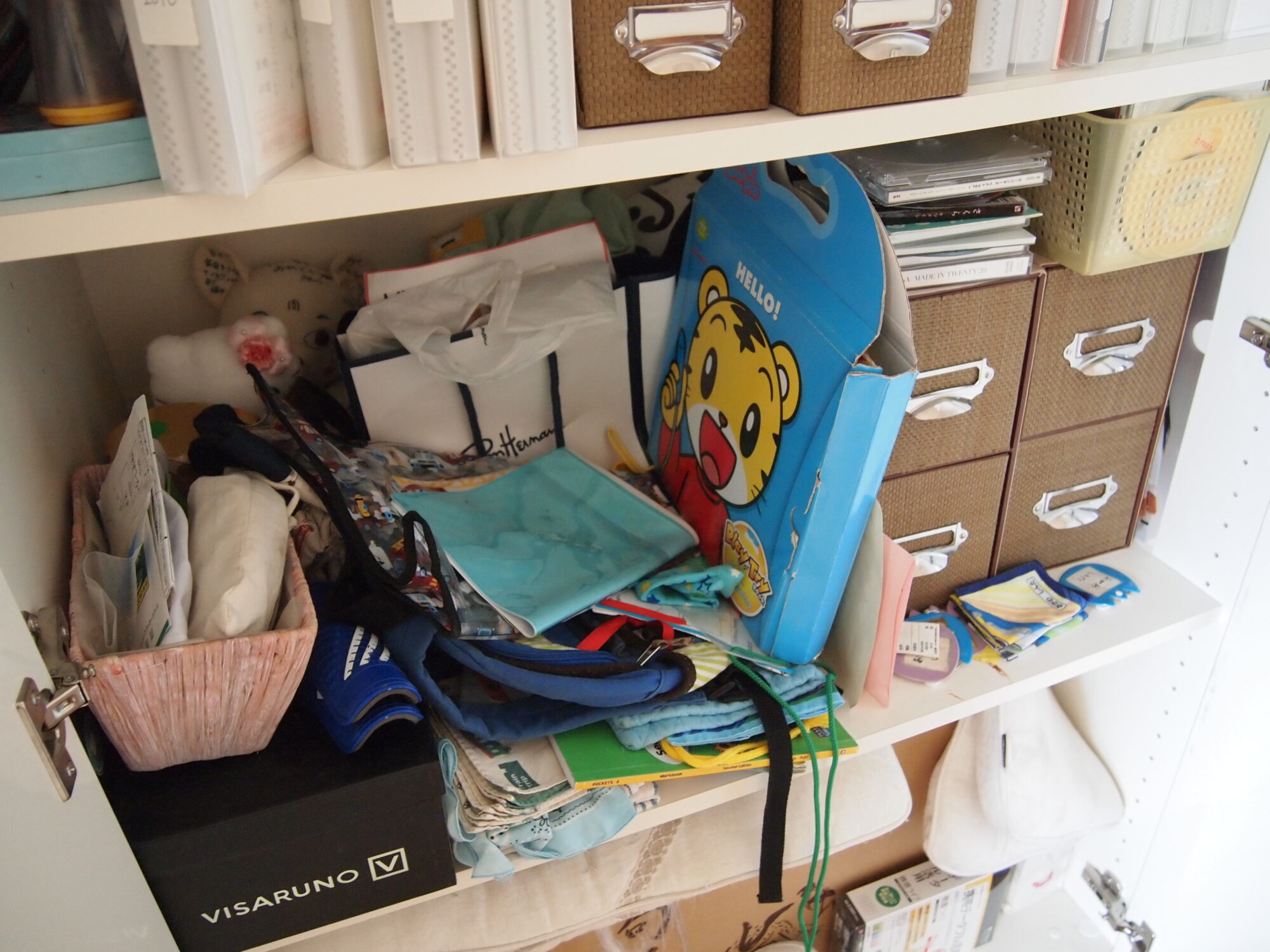 リビングに子どものモノがどんどん増えていく 。すっきり落ち着く空間にするには？ 教えて！ライフオーガナイザー 5- 片づけ収納ドットコム