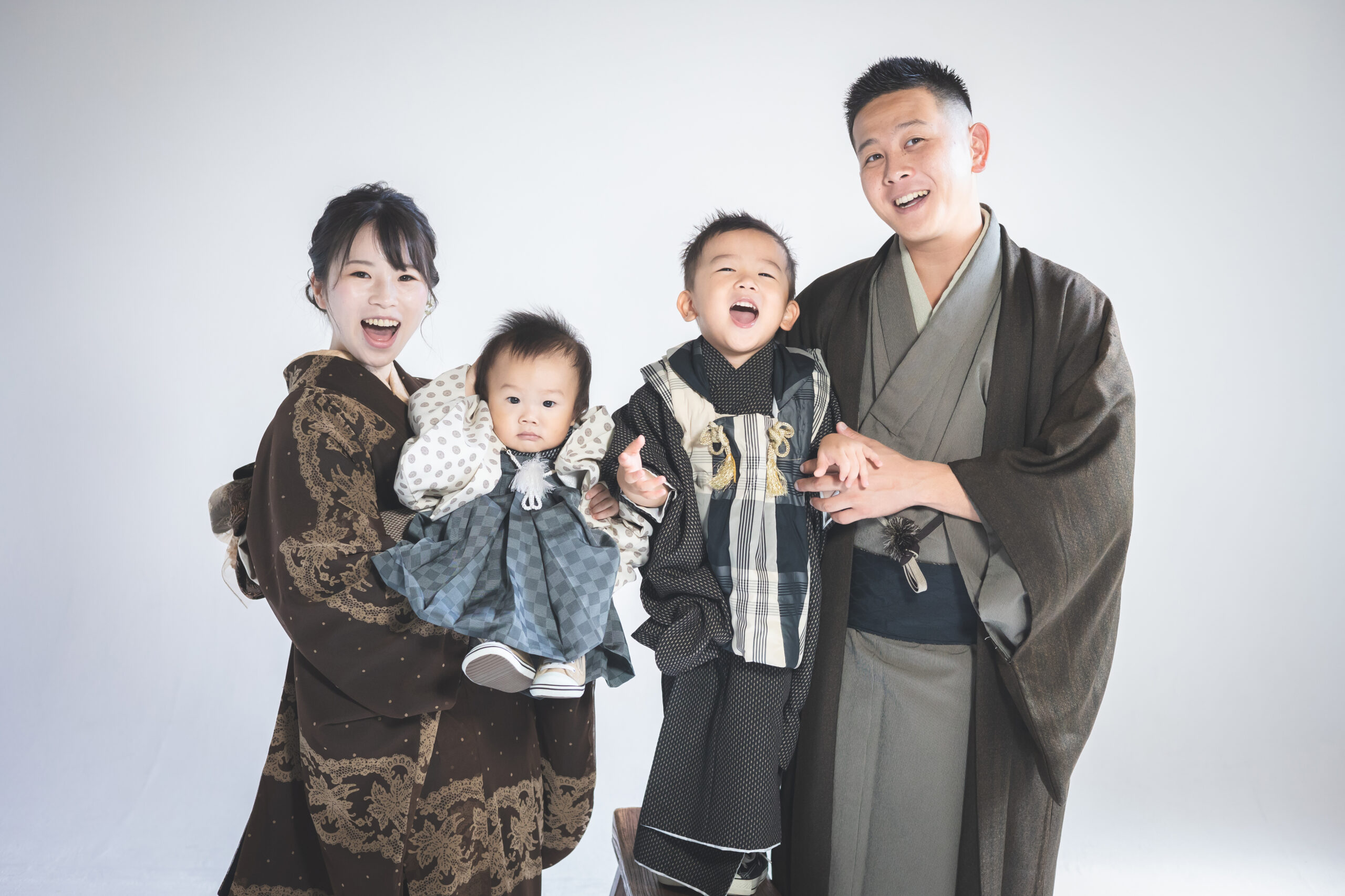 七五三の前撮り！ママの服装はどうすればいい？おすすめや注意点は？Sunheur Studio