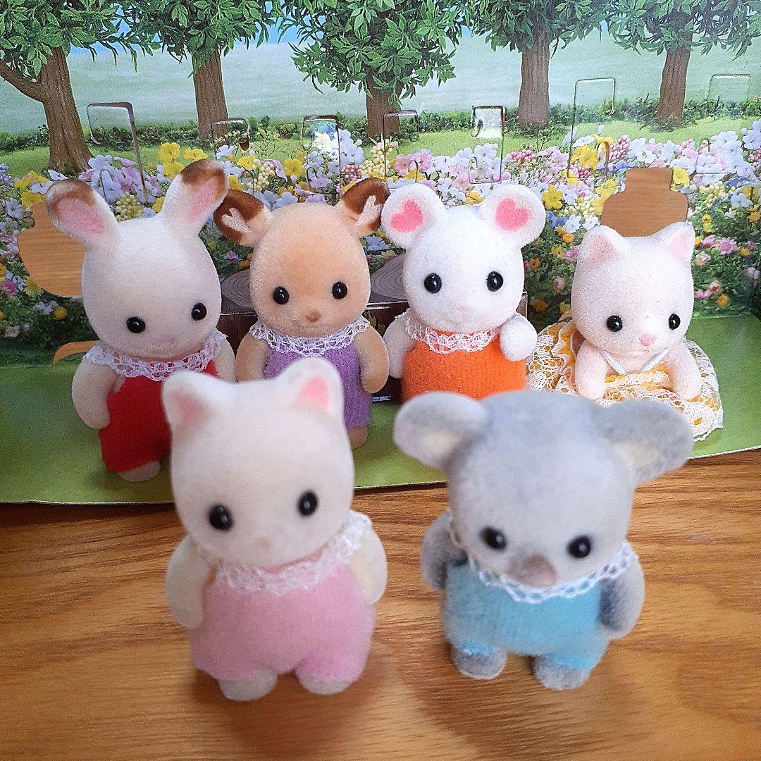 シルバニアファミリー』でネット依存症？ネタ画像投稿＂大人のシルバニア＂にハマったいい大人 - 週刊アスキ