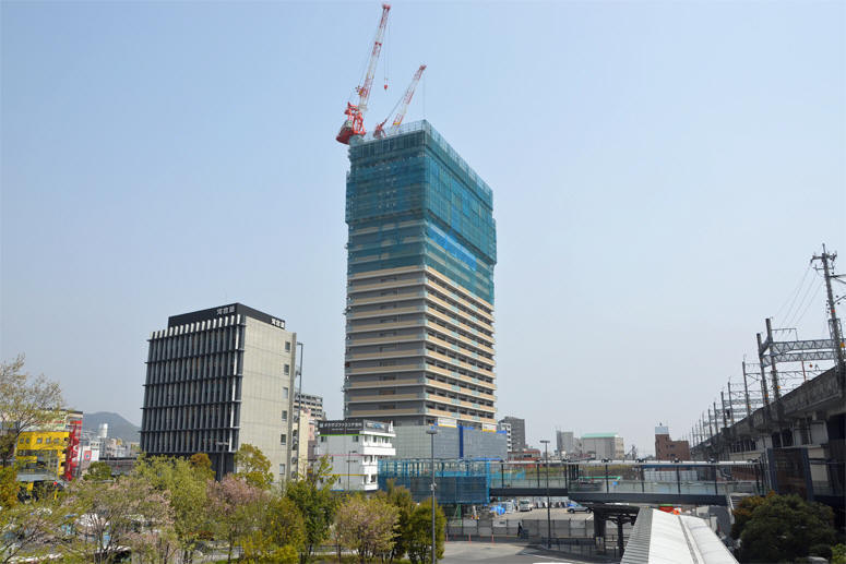 岐阜駅前に新たなランドマークとして誕生した複合施設 – 青島設計