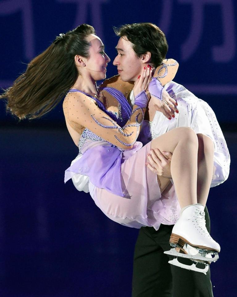 アイスダンスRD小松原組7位 2種目終え日本4位 フィギュア団体毎日新聞