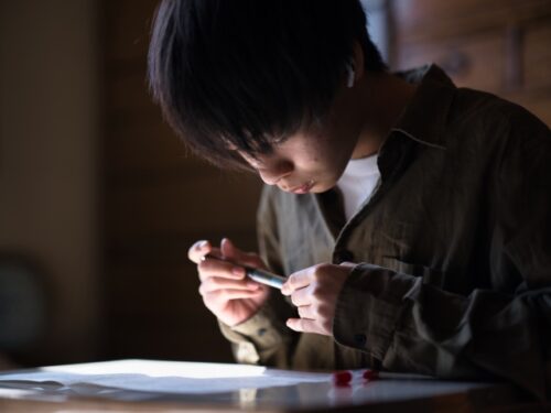 例文付き 葬儀で孫が挨拶を行うときのマナーは？文章構成や弔辞の書き方についても解説 みんなが選んだ終活