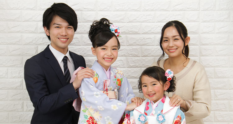 七五三 カジュアルな家族写真を撮影するなら！服装選びのポイントを解説 - ハピリィフォトスタジオ