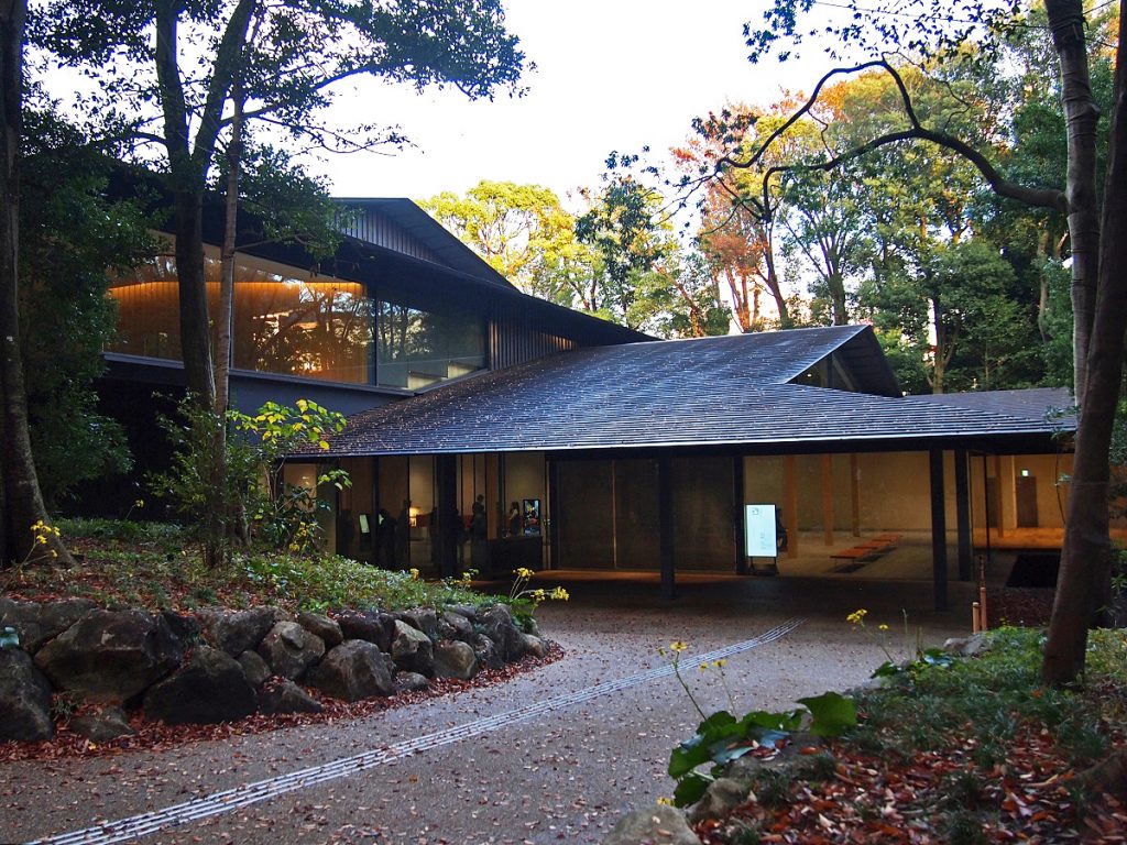 明治神宮 - 巡縁_観れば開運！読めば運気アップ！お寺神社の情報・通販サイト