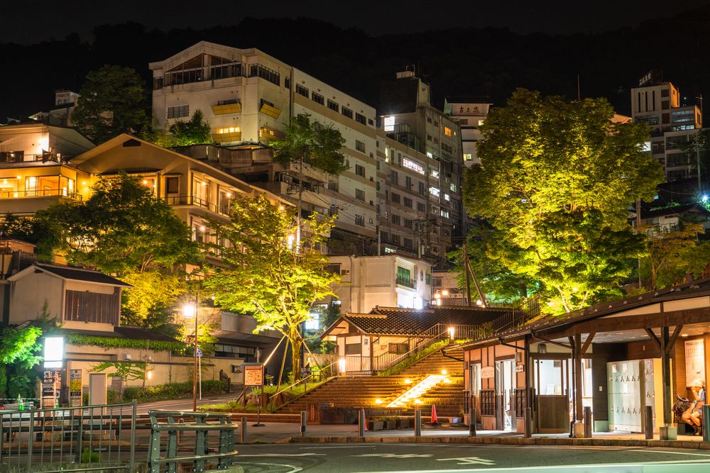 群馬県）伊香保温泉 夜の石段街の写真素材 [73514744] - PIXTA