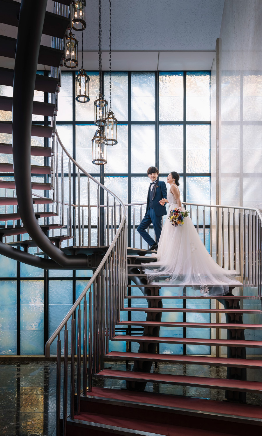 大阪の前撮り＆フォトウェディング 公式 WEDDING AVENUEスタジオ撮影、ロケーション撮影、チャペル 撮影など低価格＆オシャレをテーマに花嫁が輝くブライズブリアンフォト にこだわった、とっておきの結婚写真。追加料金なしでもご満足頂ける安心プラン。長堀橋徒歩3分