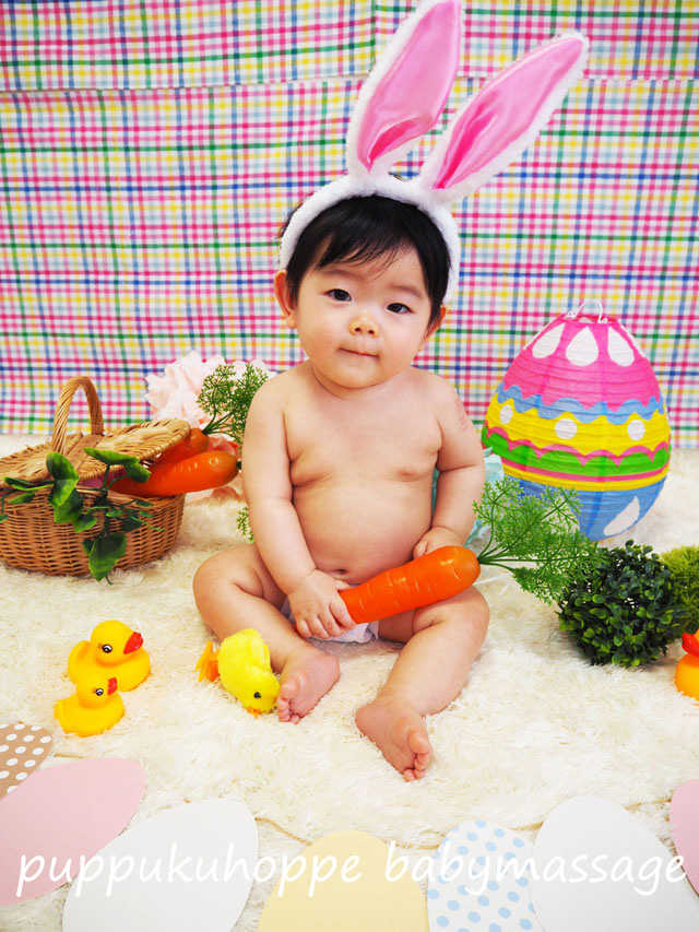 イースターバニー 1歳の誕生日 フォトバナー ベビーグリッターフォトバナー 新生児から12か月 マイルストーン写真バンティングガーランド女の子の赤ちゃん用 春のイースターをテーマにしたパーティーデコレーション イースター-1